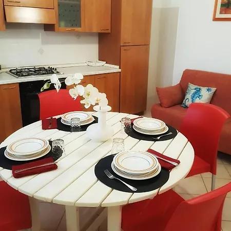 Residenza Grecale Con Veranda Vicino Al Paese Stintino