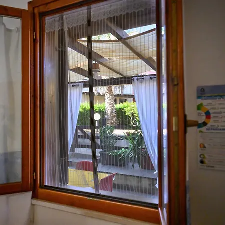 Residenza Grecale Con Veranda Vicino Al Paese Vakantiehuis *