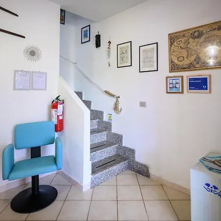 Residenza Grecale Con Veranda Vicino Al Paese