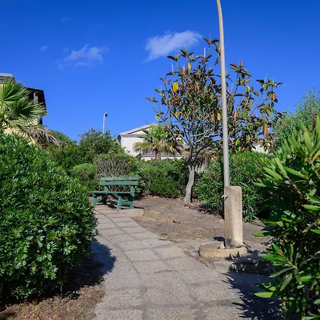 Residenza Grecale Con Veranda Vicino Al Paese