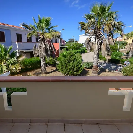Residenza Grecale Con Veranda Vicino Al Paese
