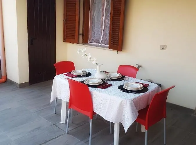 Tatil Evi Residenza Grecale Con Veranda Vicino Al Paese