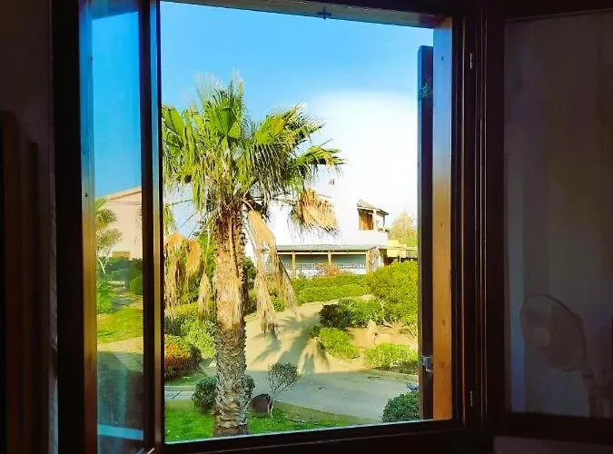 Residenza Grecale Con Veranda Vicino Al Paese Stintino