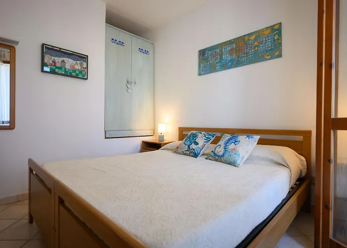 Residenza Grecale Con Veranda Vicino Al Paese Tatil Evi
