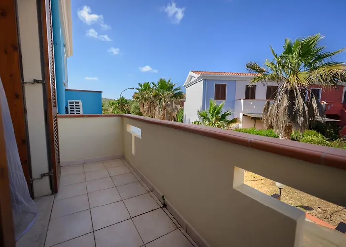 Tatil Evi Residenza Grecale Con Veranda Vicino Al Paese Stintino