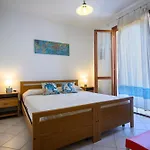 Residenza Grecale, Con Veranda, In Zona Residenziale Tranquilla, A Due Passi Dal Paese * Stintino