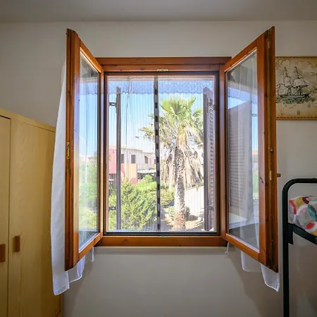 Holiday home Residenza Grecale Con Veranda Vicino Al Paese