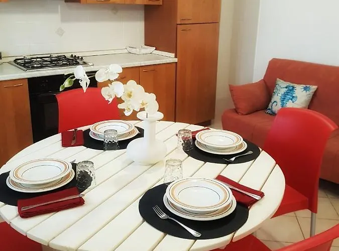 Residenza Grecale Con Veranda Vicino Al Paese Stintino