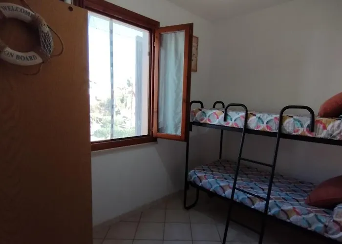 Residenza Grecale Con Veranda Vicino Al Paese
