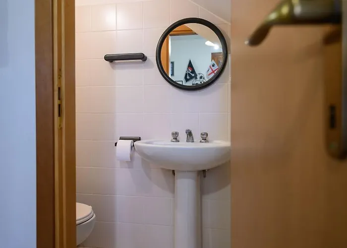 Residenza Grecale Con Veranda Vicino Al Paese *